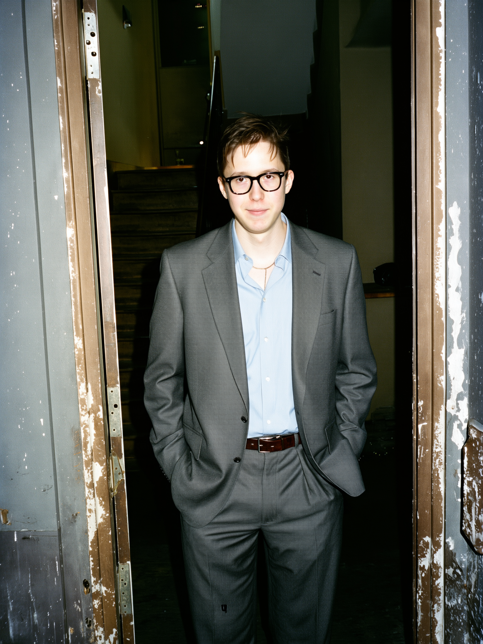 Неоновый фэнтези-образ